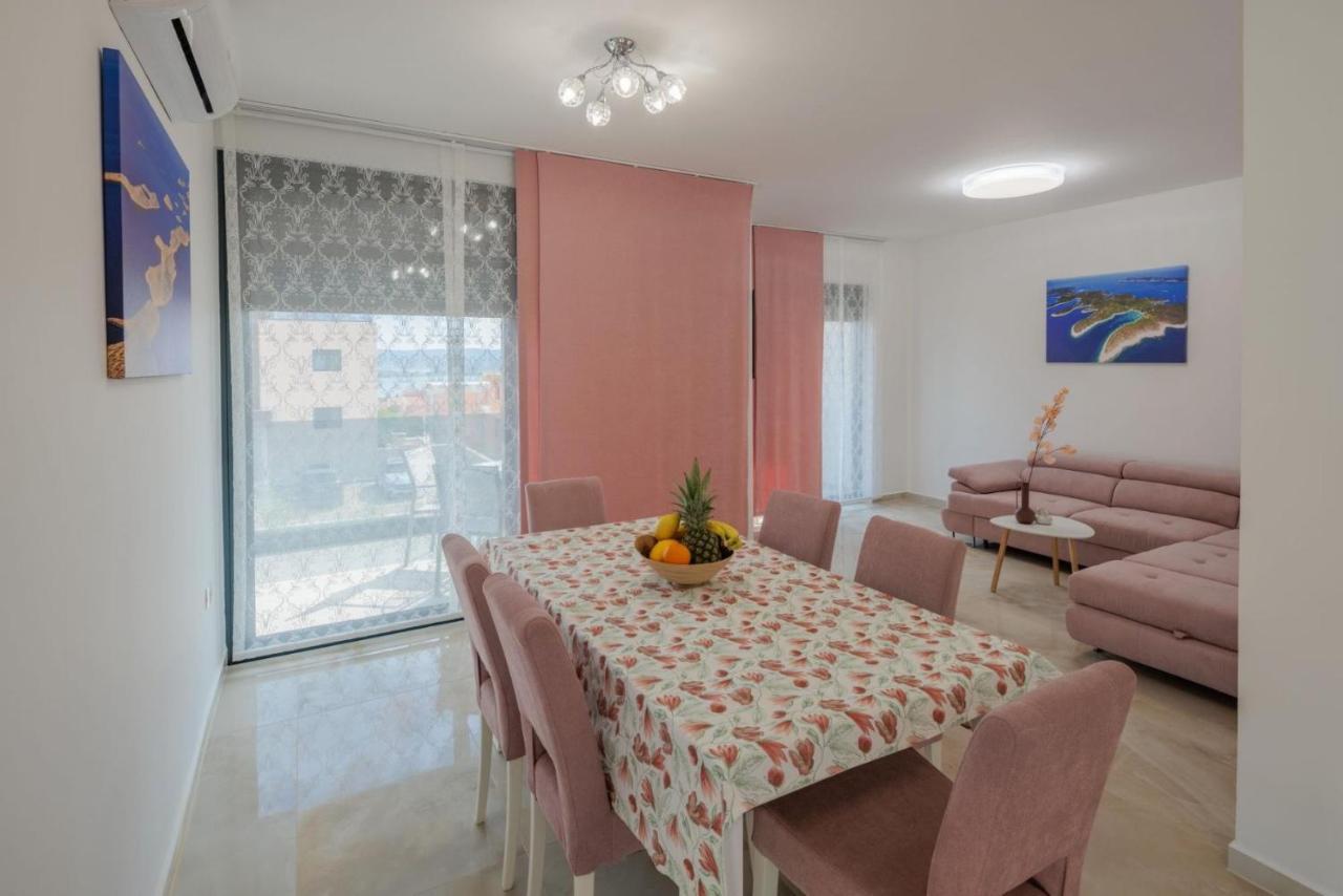 Villa Gizella Sveti Filip i Jakov Extérieur photo